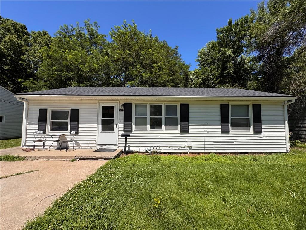 Photo of 2414 NE Pursell Road Gladstone MO 64118