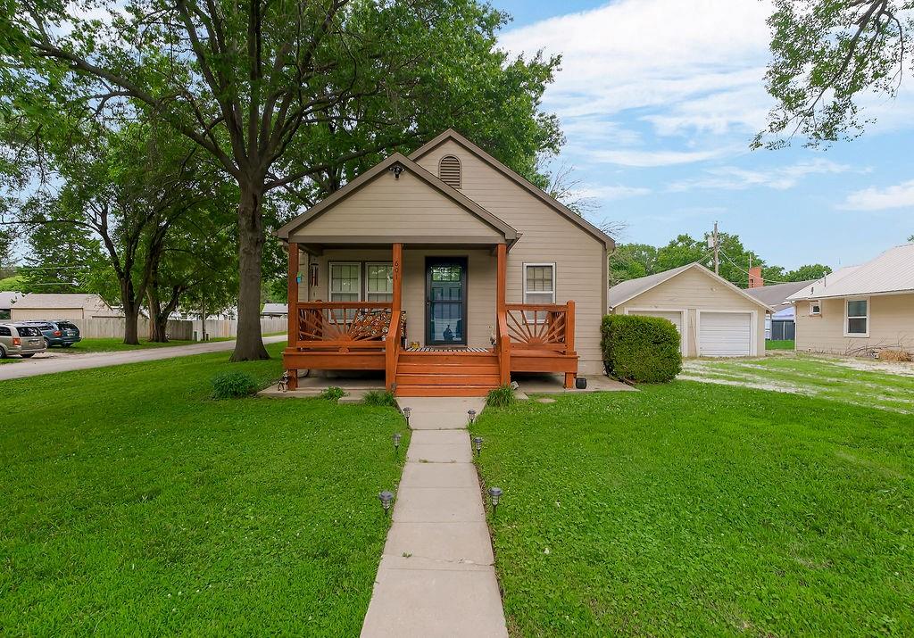 Photo of 601 S Peoria Street Louisburg KS 66053