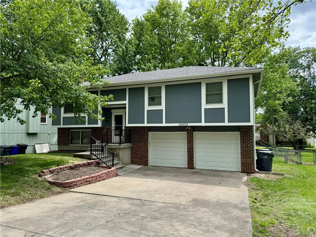 Photo of 15905 W 154th Street Olathe KS 66062