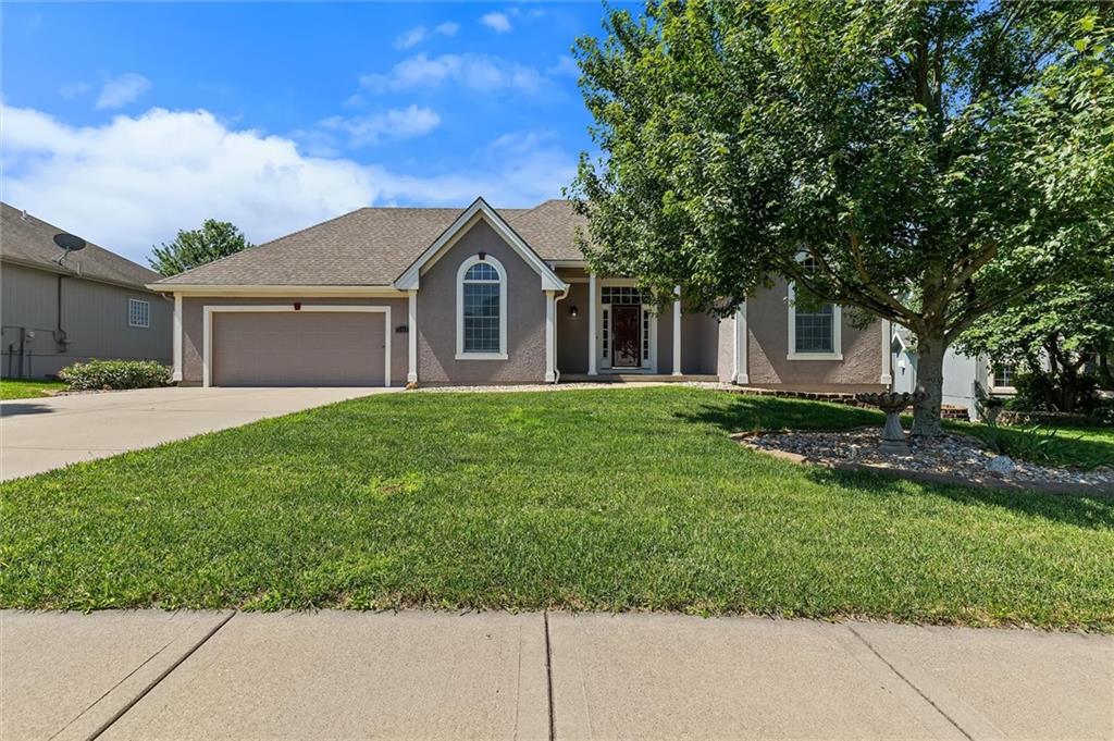 Photo of 2113 Bradford Place Excelsior Springs MO 64024