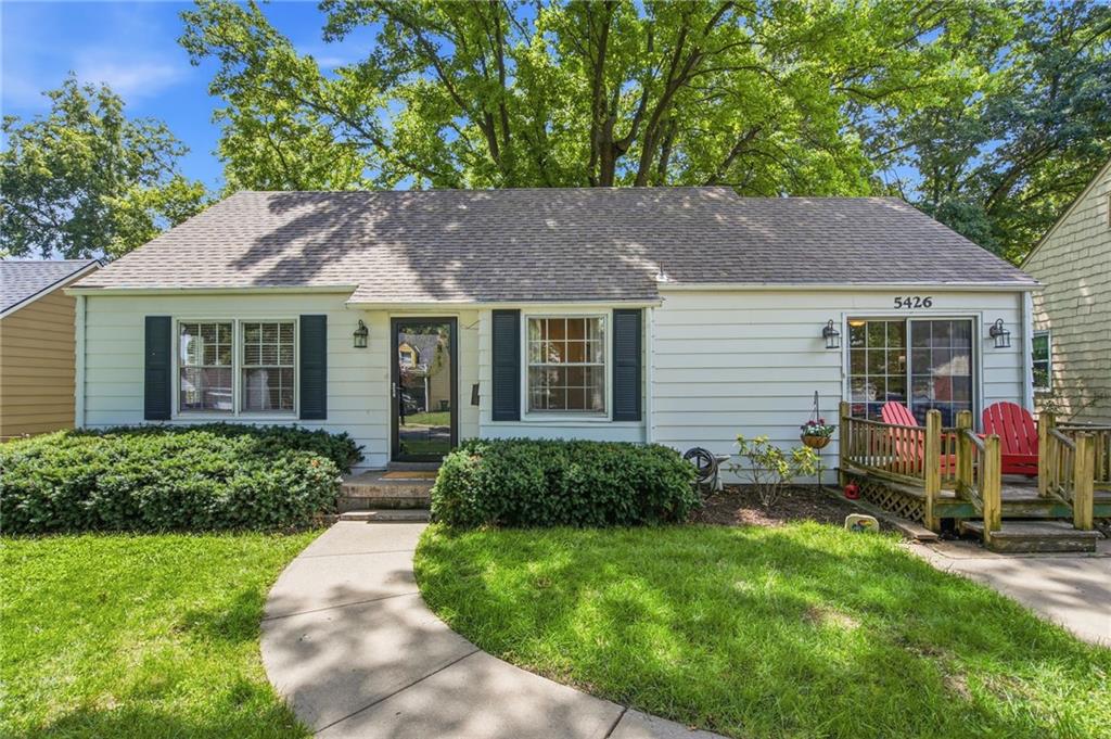 Photo of 5426 Juniper Drive Roeland Park KS 66205