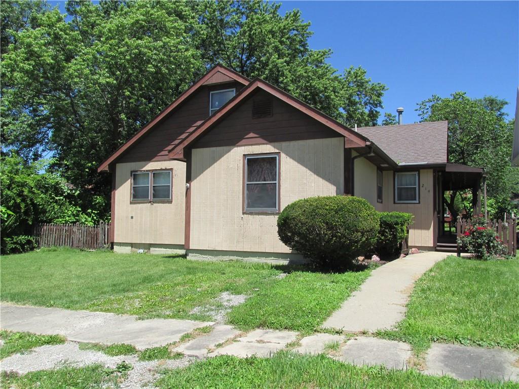 Photo of 214 W 7th Street Cameron MO 64429