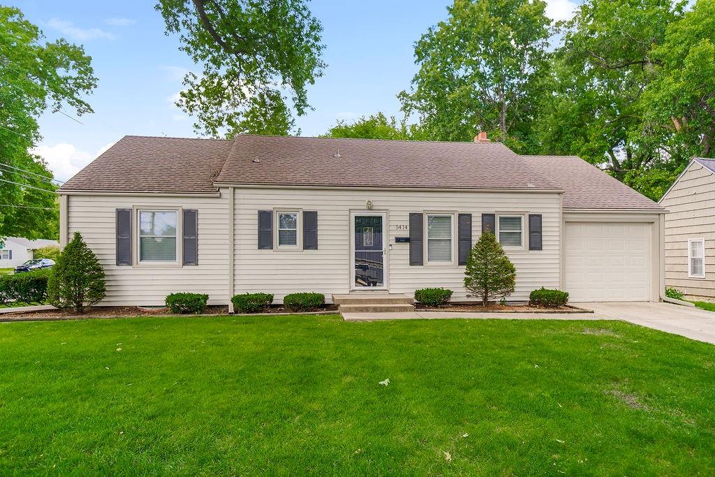 Photo of 5414 W 72nd Terrace Prairie Village KS 66208