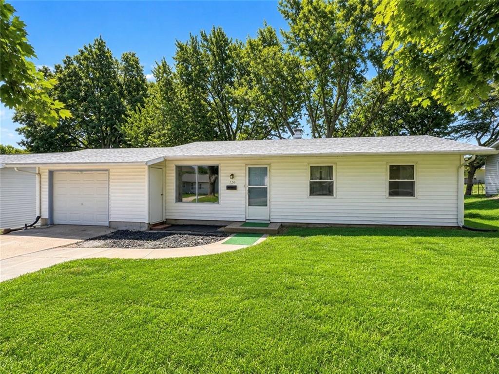 Photo of 720 W Cooper Street Maryville MO 64468