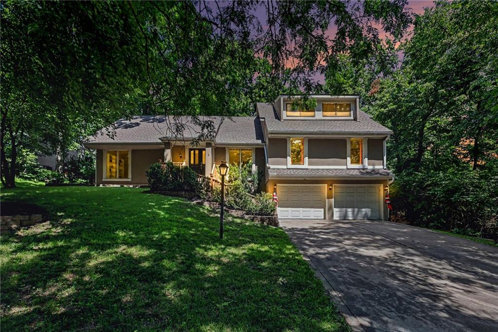 Photo of 4113 NW Claymont Drive Kansas City MO 64116