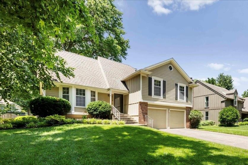 Photo of 8516 DARNELL Street Lenexa KS 66215