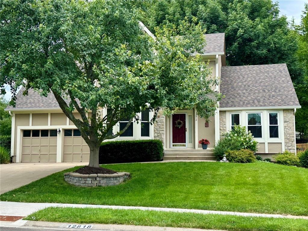 Photo of 12818 Bond Street Overland Park KS 66213