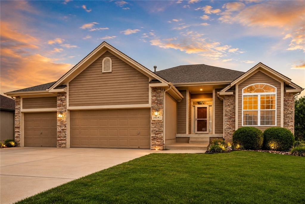 Photo of 10141 N Lane Drive Kansas City MO 64157