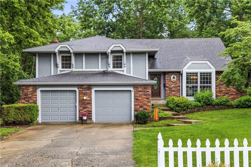 Photo of 4507 E 107th Terrace Kansas City MO 64137