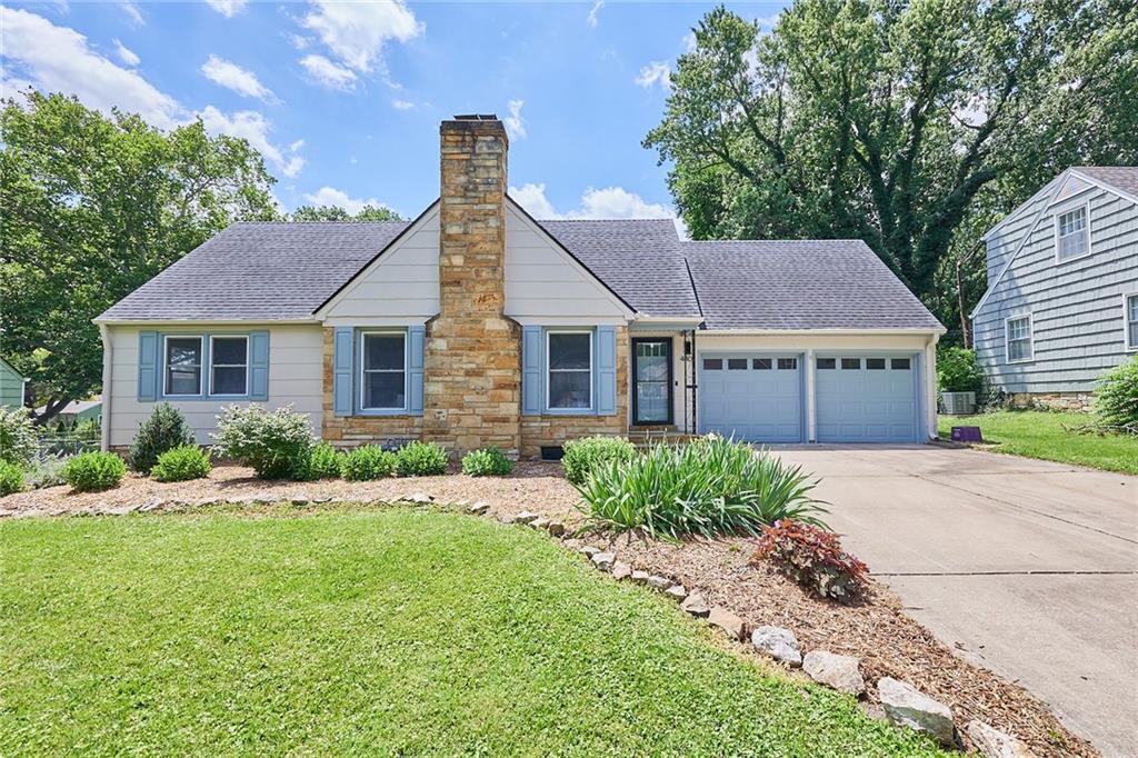 Photo of 4401 W 53rd Terrace Roeland Park KS 66205