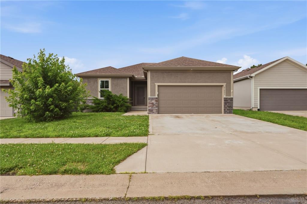 Photo of 21803 Southcreek Road Peculiar MO 64078