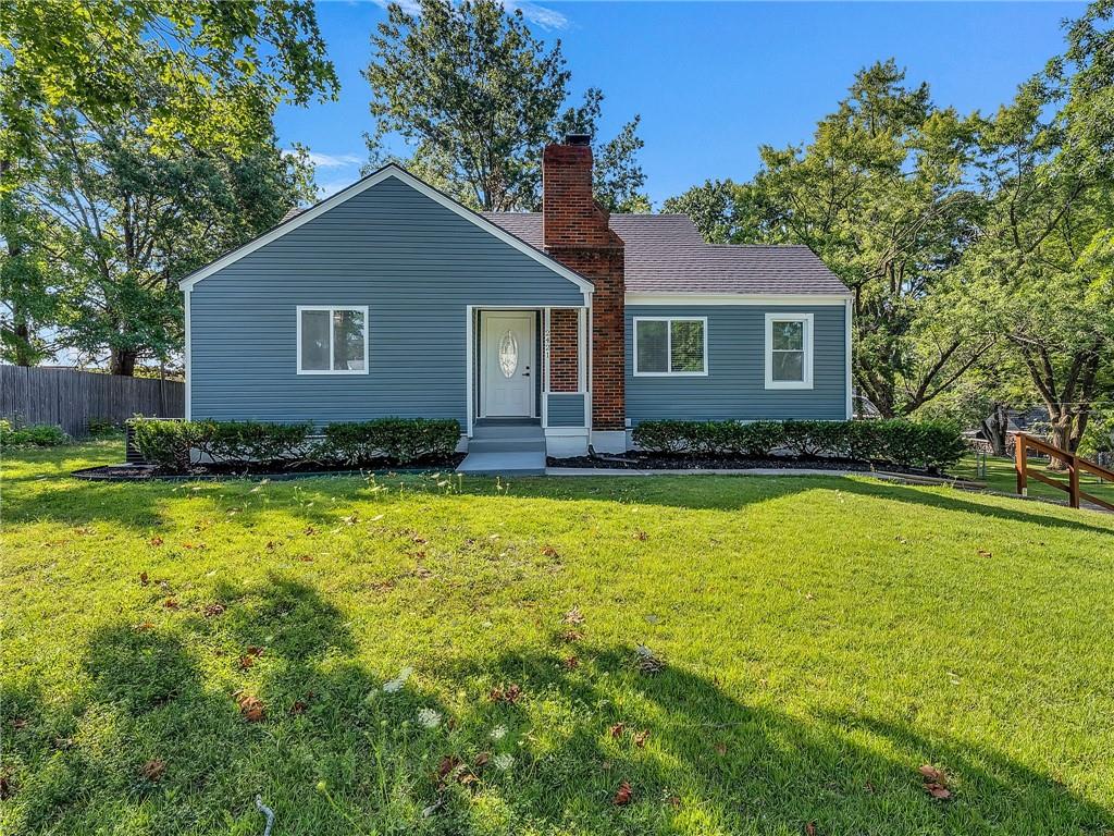 Photo of 2421 NE Vivion Road Kansas City MO 64118