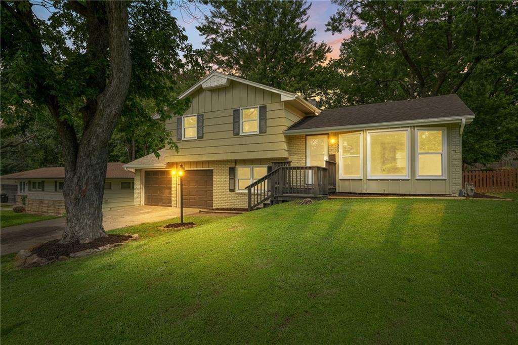 Photo of 7323 Maywood Avenue Raytown MO 64133