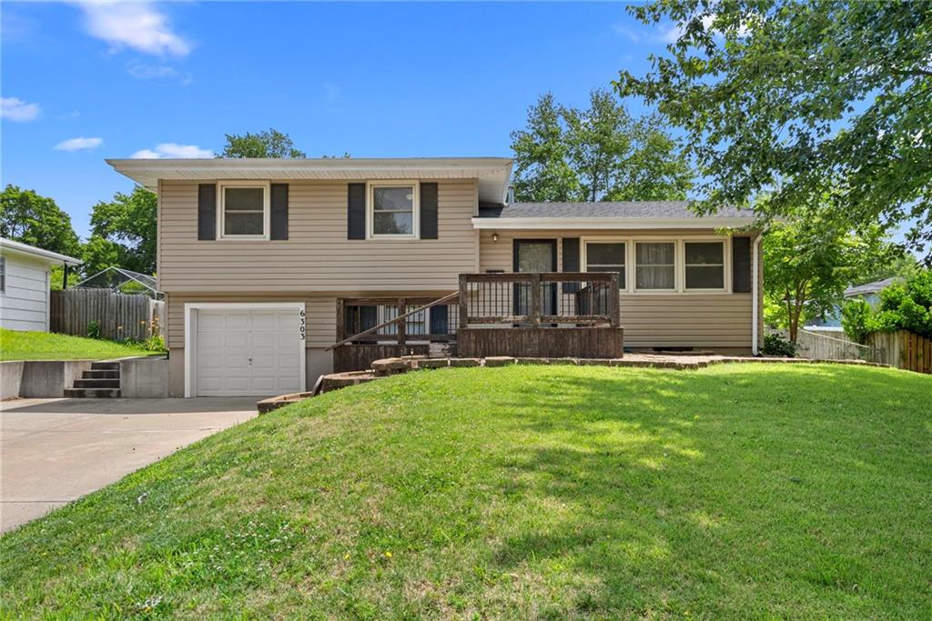 Photo of 6303 N Wayne Avenue Gladstone MO 64118