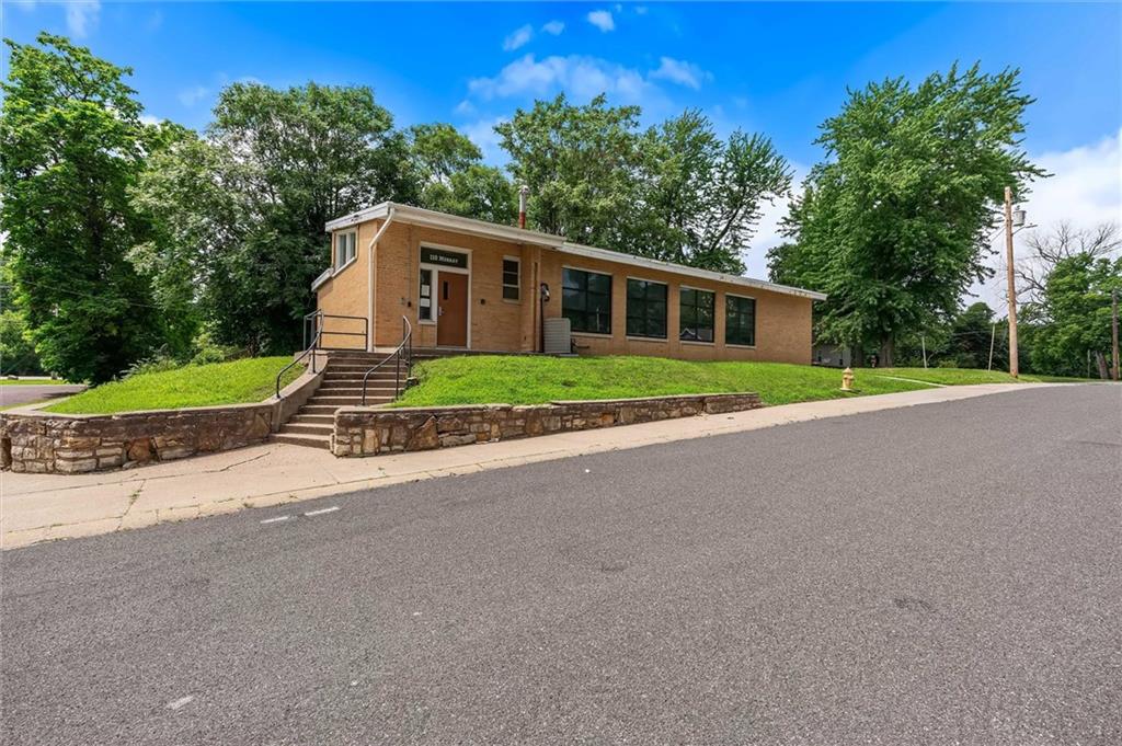 Photo of 110 Murray Drive Excelsior Springs MO 64024