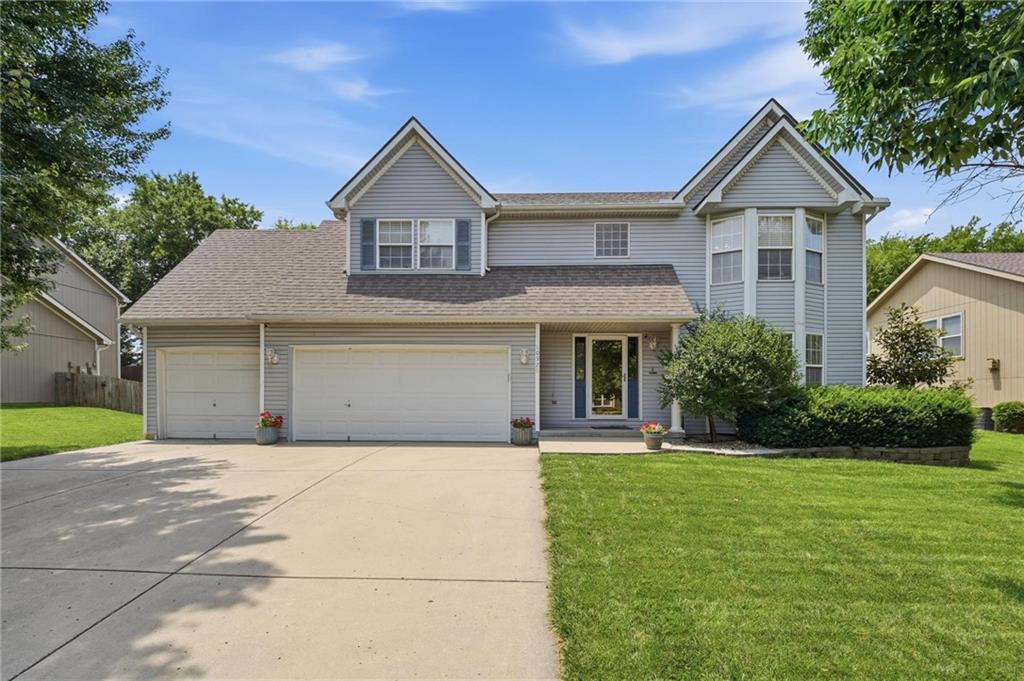 Photo of 10926 N Holly Street Kansas City MO 64155