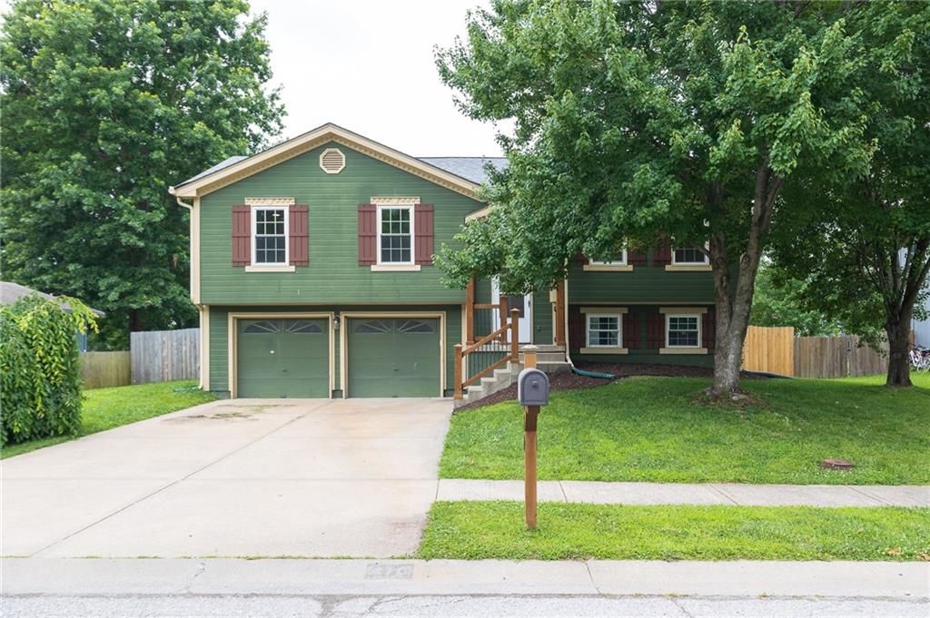 Photo of 410 Copeland Drive Greenwood MO 64034
