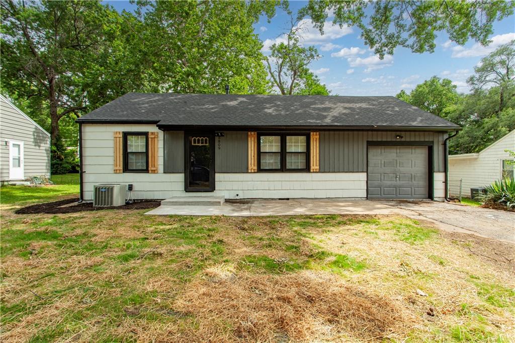 Photo of 8809 E 71st Terrace Raytown MO 64133