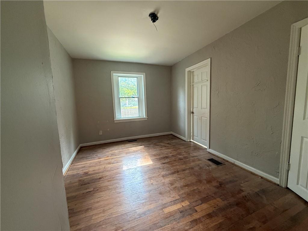 Photo of 4423 Mission Road Kansas City KS 66103