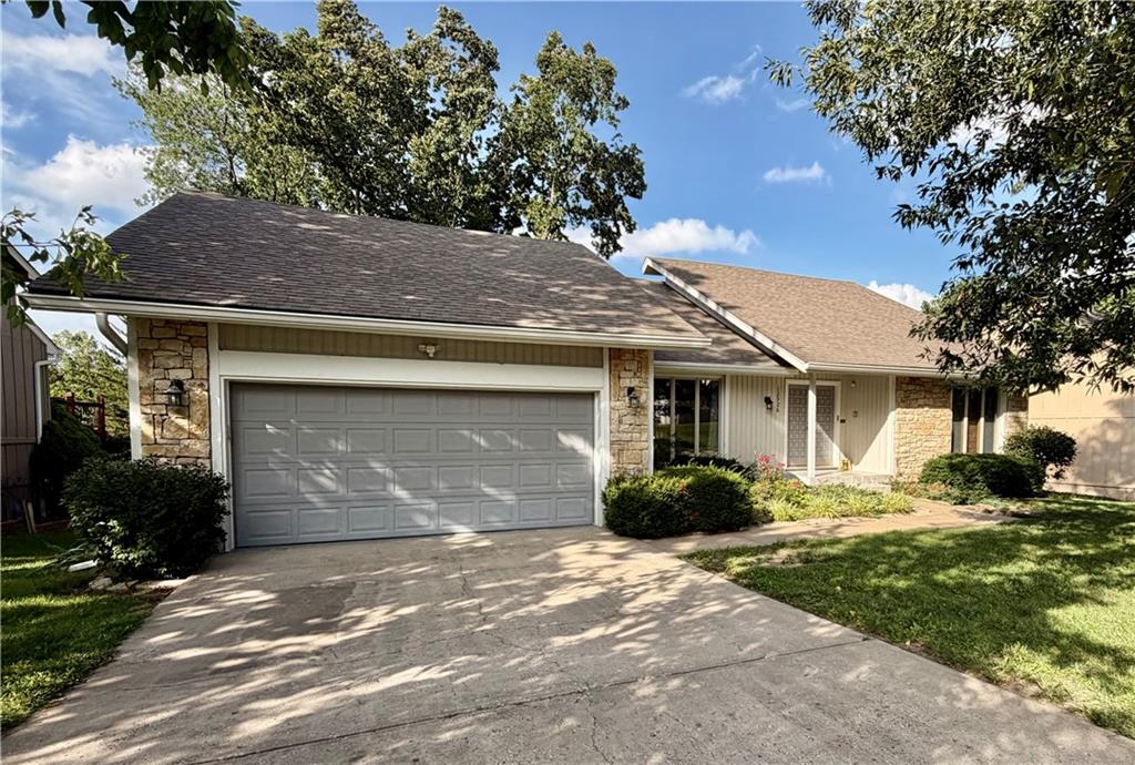 Photo of 12926 W 76th Terrace Shawnee KS 66216