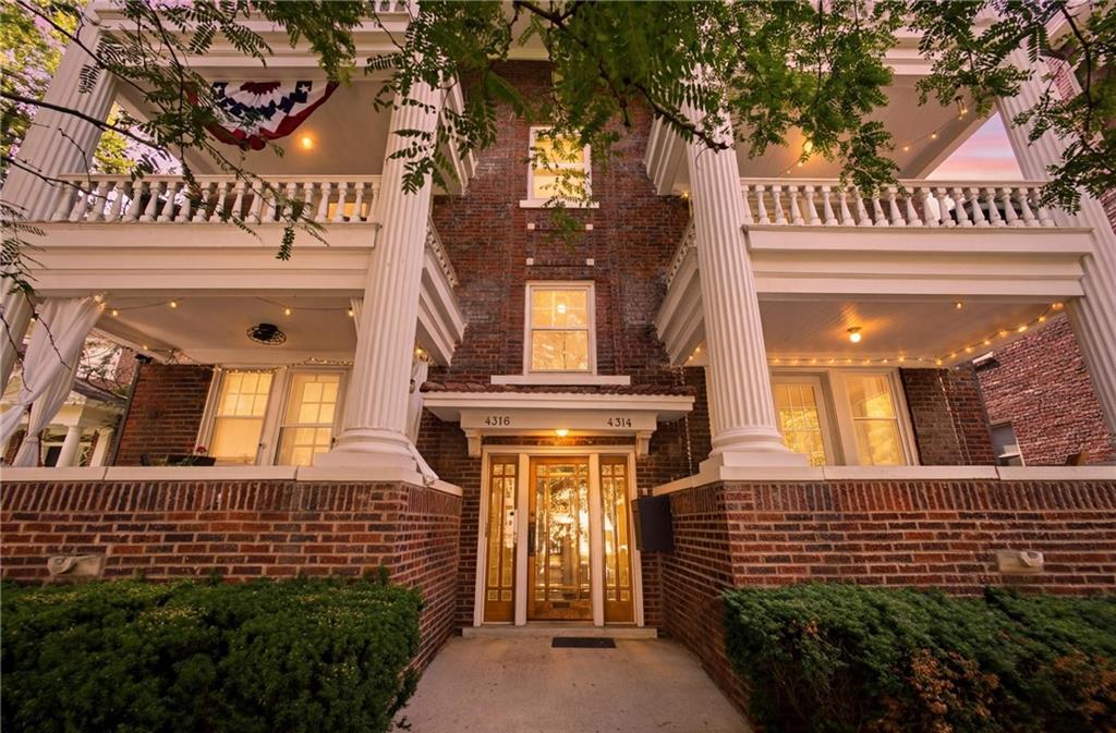 Photo of 4316 Oak    #3S Street Kansas City MO 64111