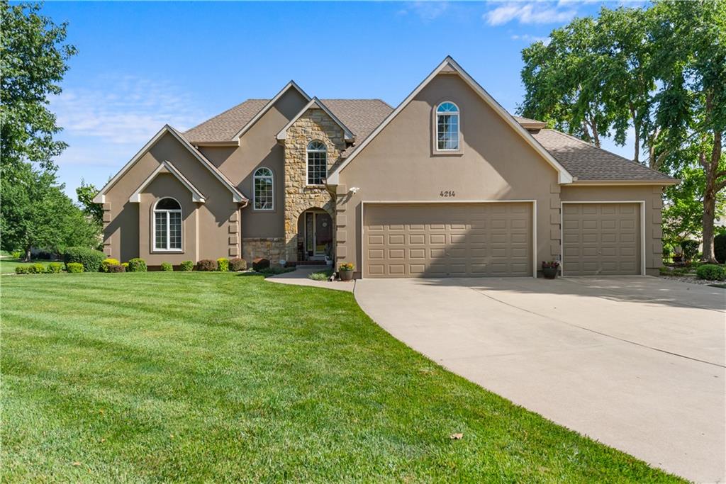 Photo of 4214 Victory Circle Lee's Summit MO 64082
