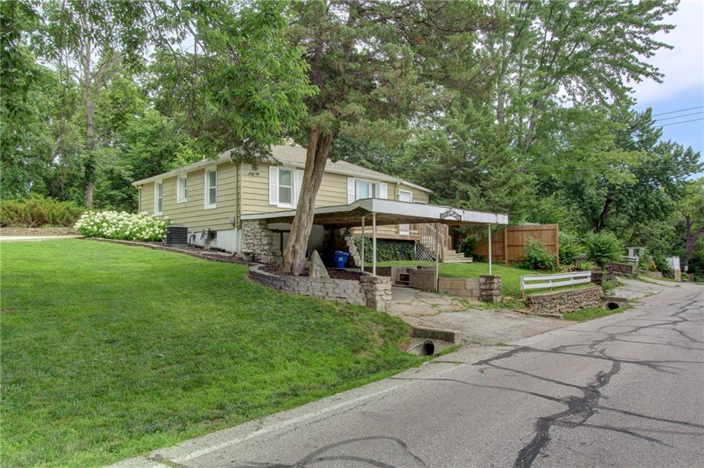Photo of 61 H Street Lake Lotawana MO 64086