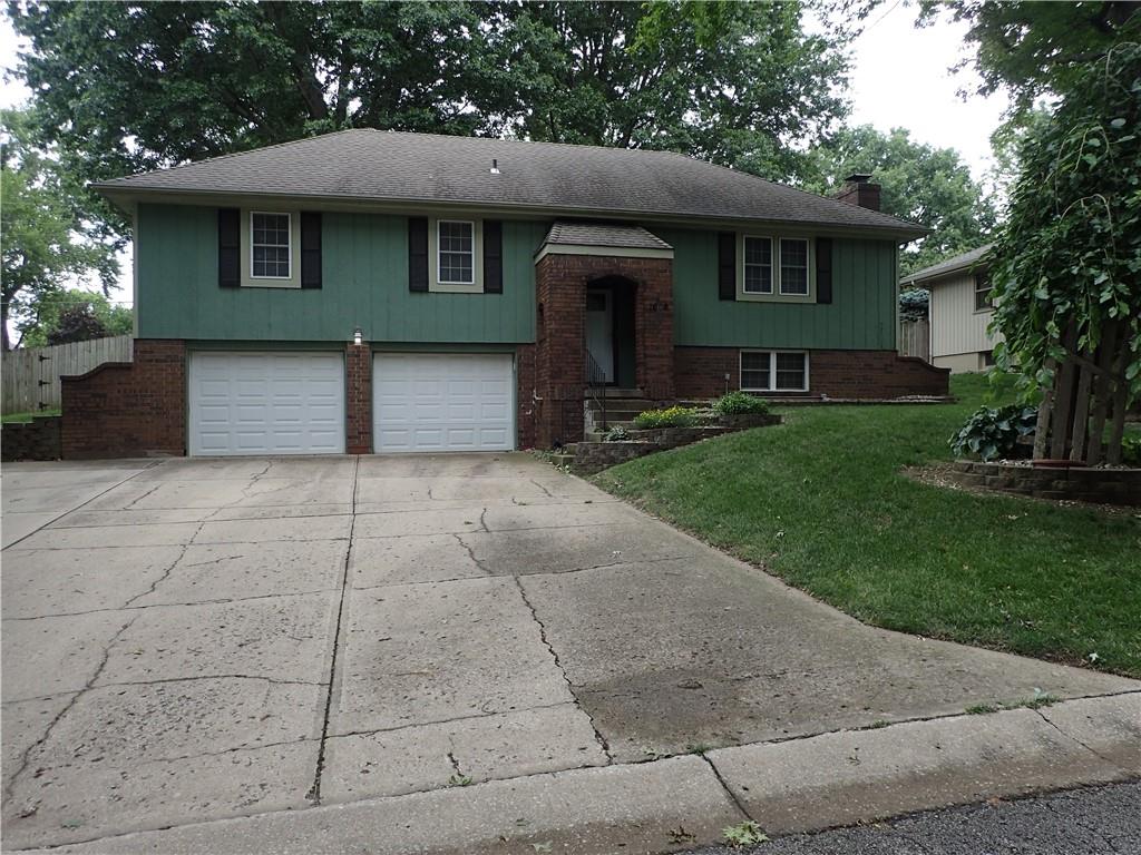 Photo of 1608 SW 20th Street Blue Springs MO 64015