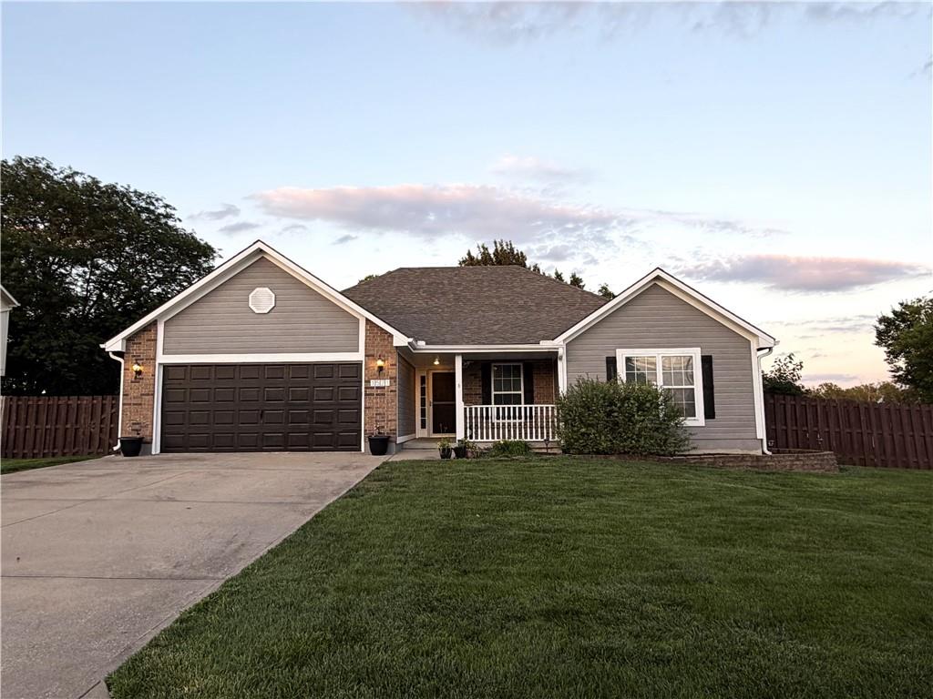Photo of 1521 SE DALTON Drive Lee's Summit MO 64081