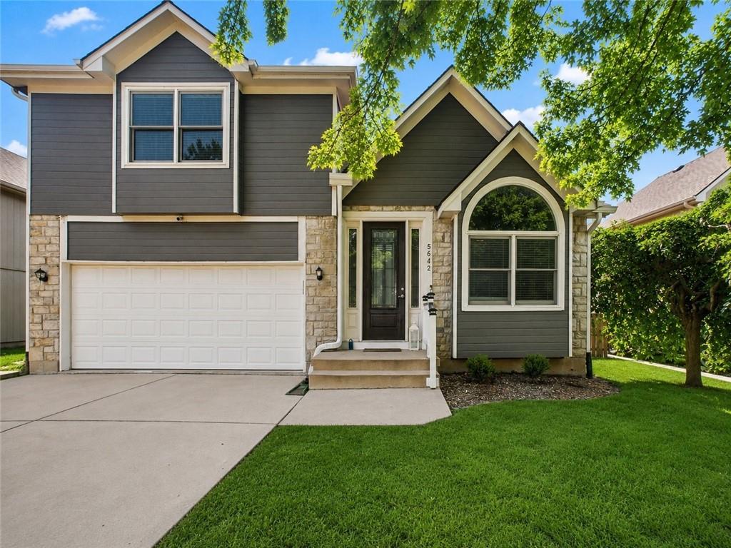 Photo of 5642 Brownridge Drive Shawnee KS 66218