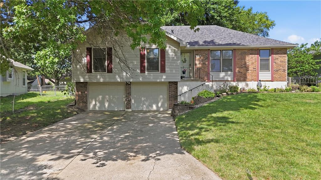 Photo of 508 SE Wingate Street Lee's Summit MO 64063