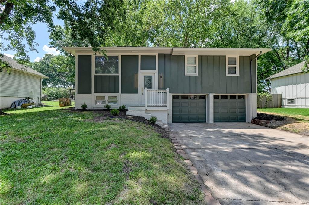 Photo of 110 Erin Street Buckner MO 64016