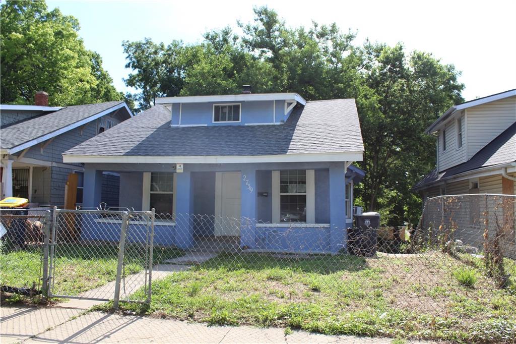 Photo of 2739 Elmwood Avenue Kansas City MO 64128