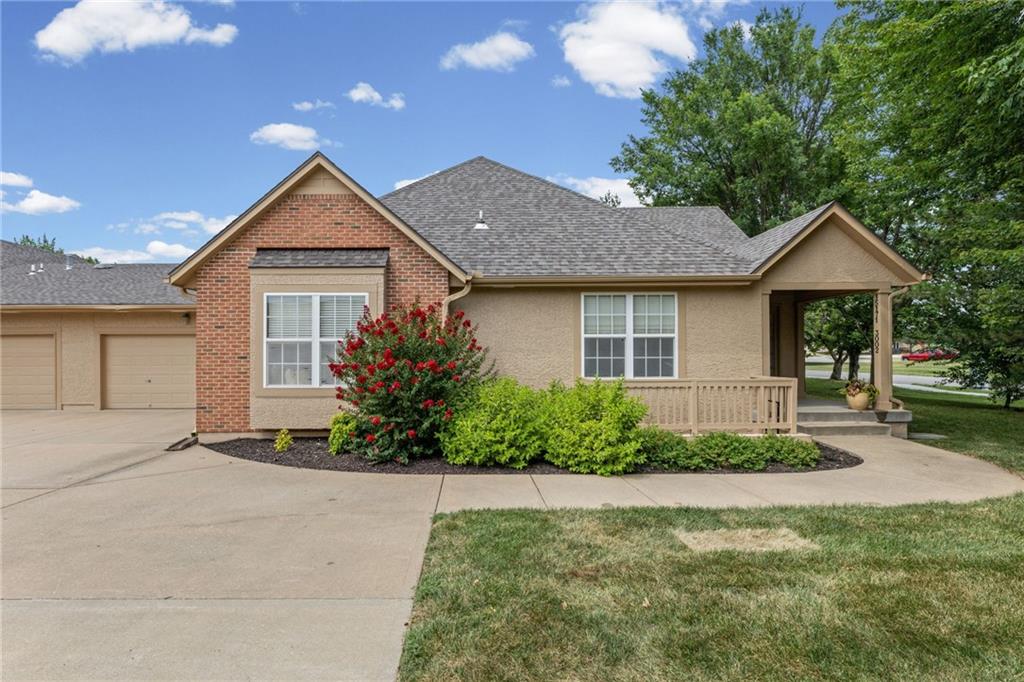Photo of 15171 S Symphony Drive #3002 Olathe KS 66062