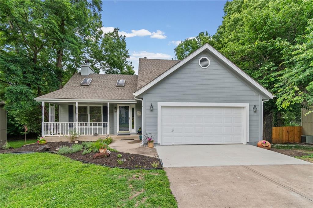 Photo of 10526 N Central Street Kansas City MO 64155
