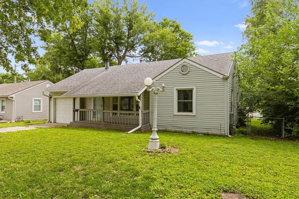 Photo of 5507 Hunter Street Kansas City MO 64133