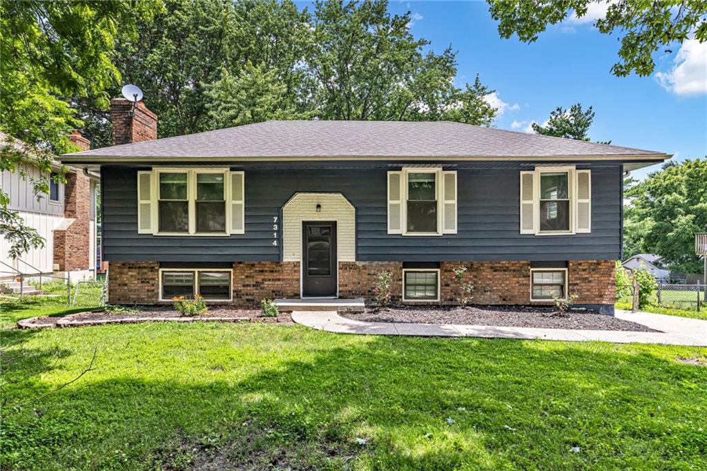 Photo of 7314 NW 77th Terrace Kansas City MO 64152