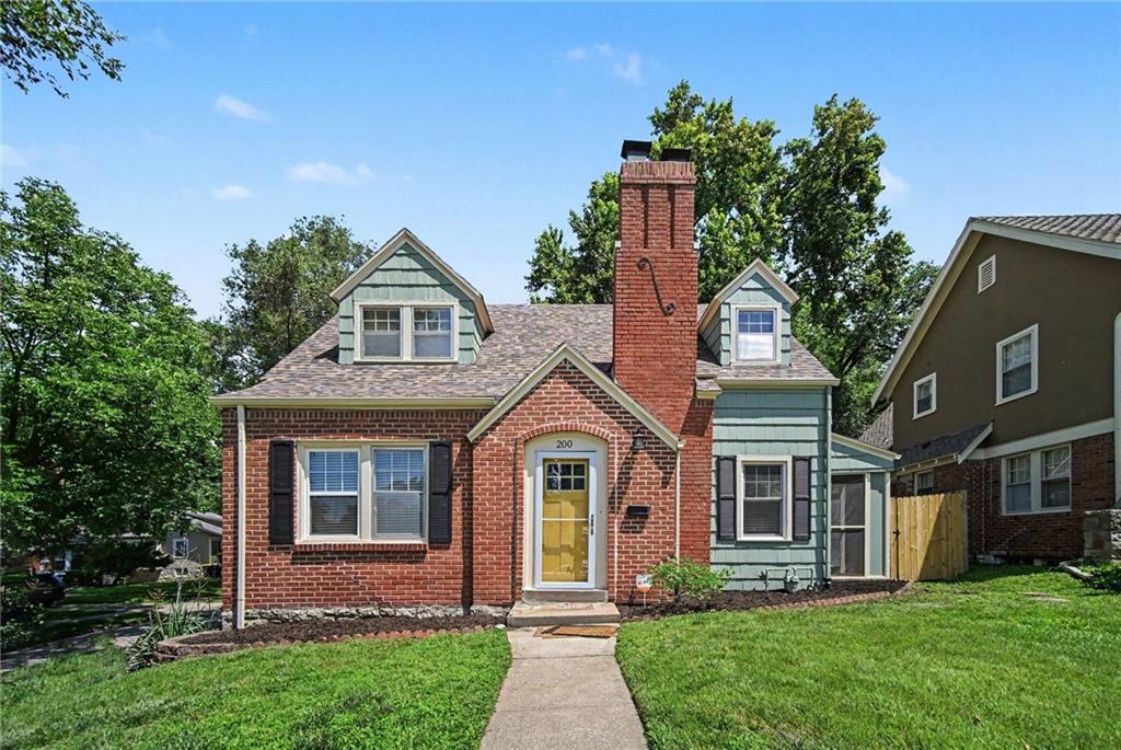 Photo of 200 E 73rd Street Kansas City MO 64114