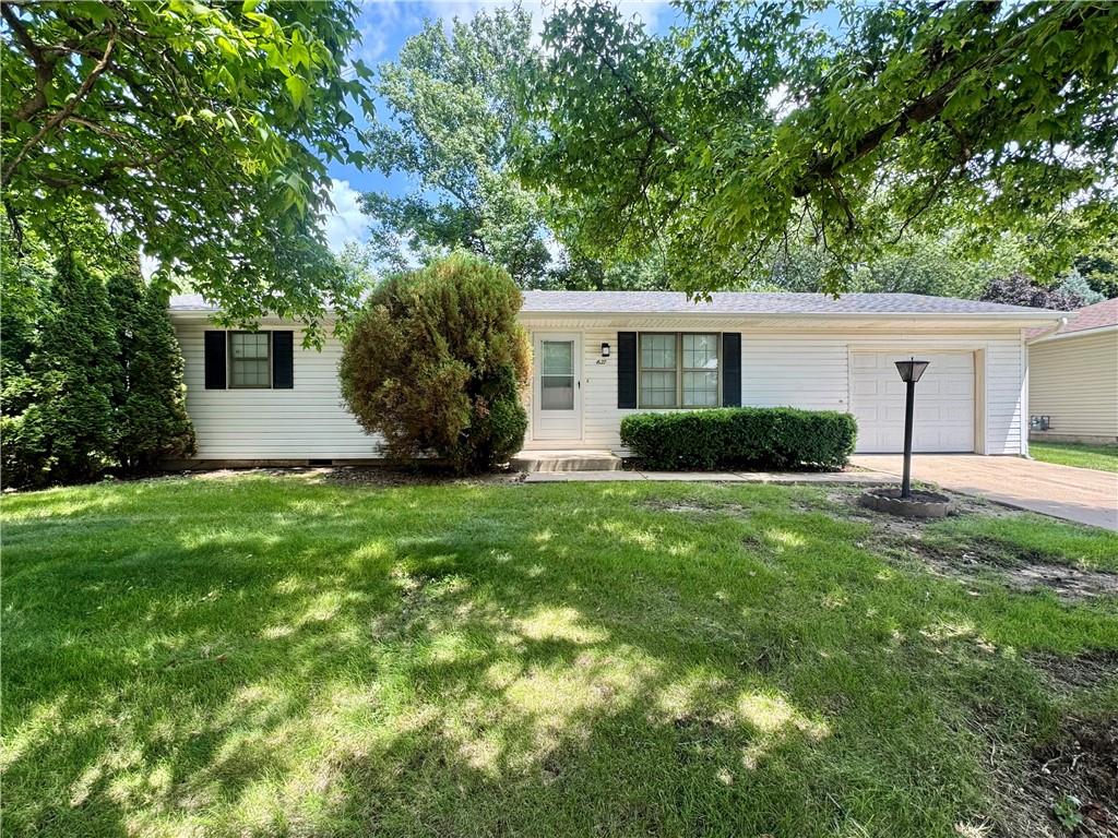 Photo of 1627 N RAY Avenue Maryville MO 64468