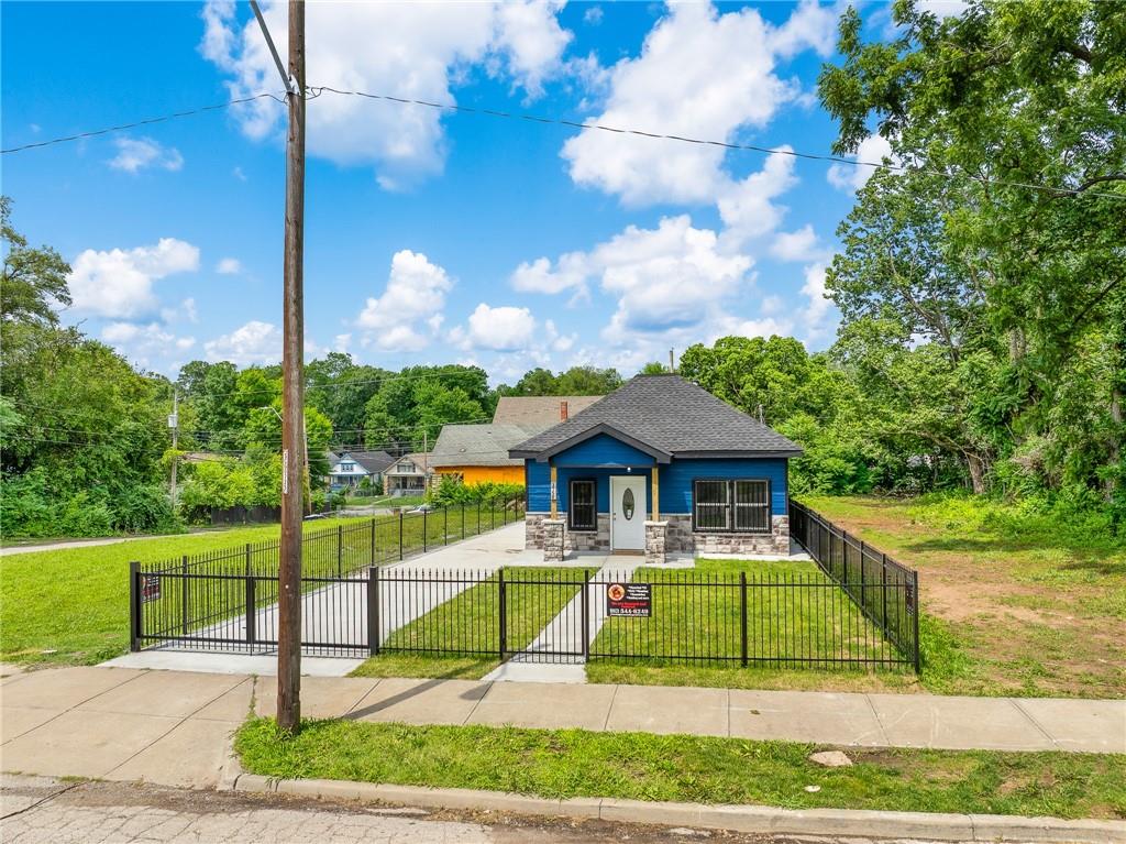 Photo of 3758 Woodland Avenue Kansas City MO 64109