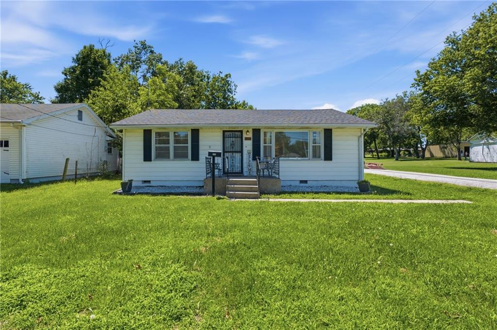 Photo of 300 S High Street Butler MO 64730