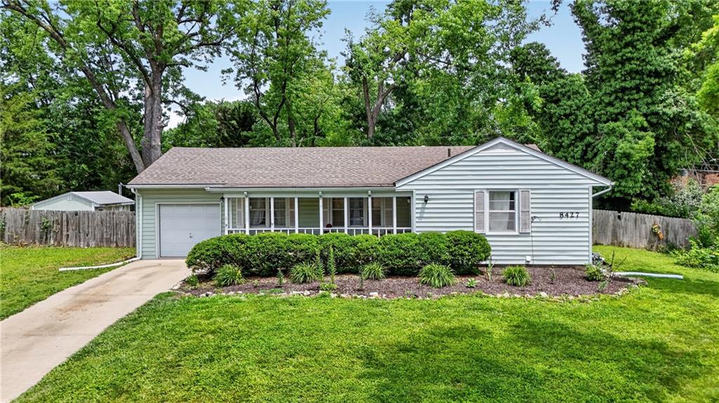 Photo of 8427 England Street Overland Park KS 66212