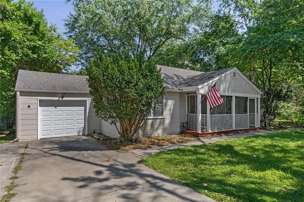Photo of 6625 Elm Street Raytown MO 64133
