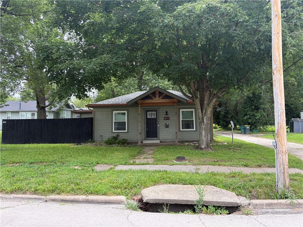 Photo of 807 4th Street Osawatomie KS 66064