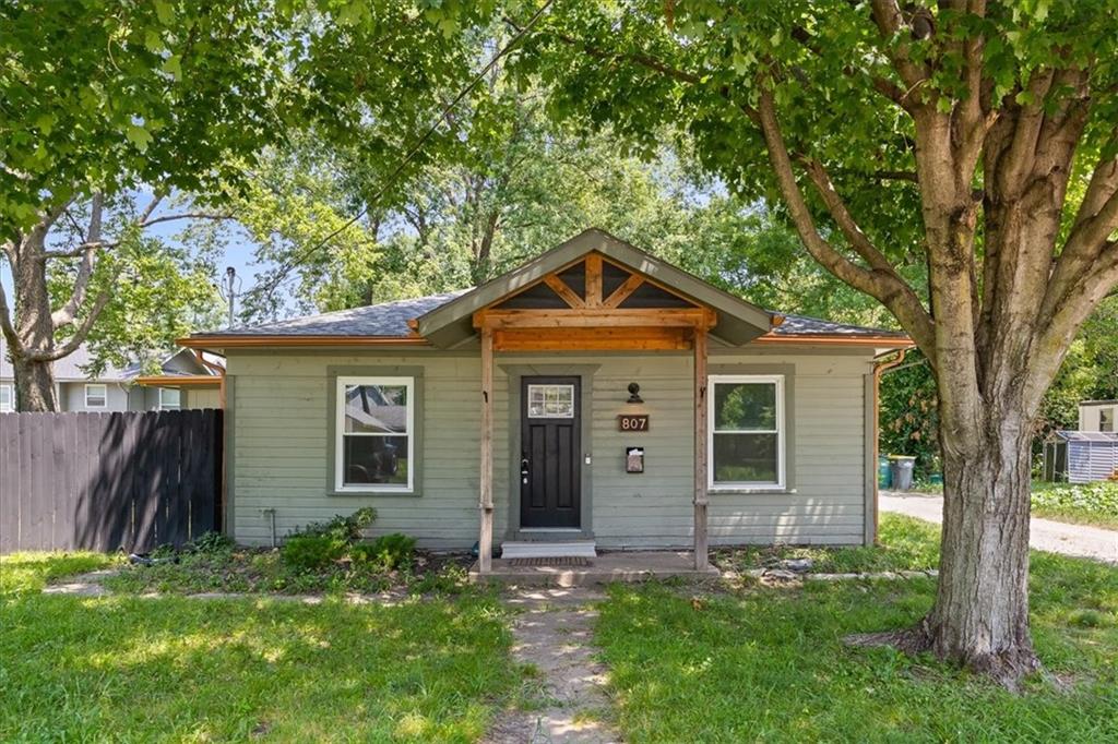 Photo of 807 4th Street Osawatomie KS 66064