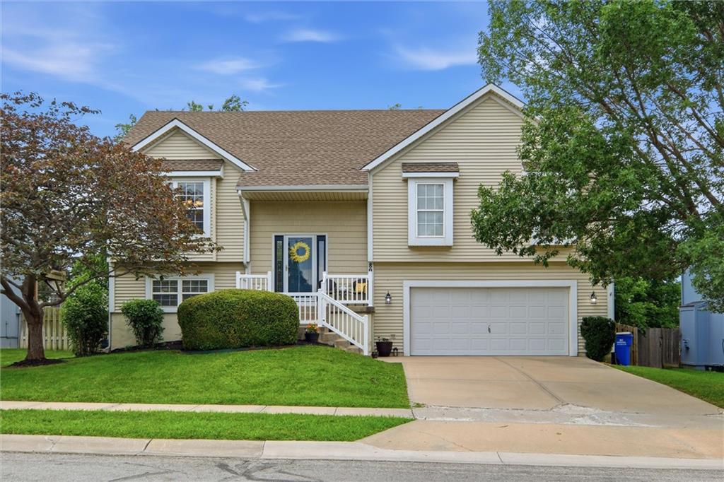 Photo of 800 S Meadowbrook Street Gardner KS 66030