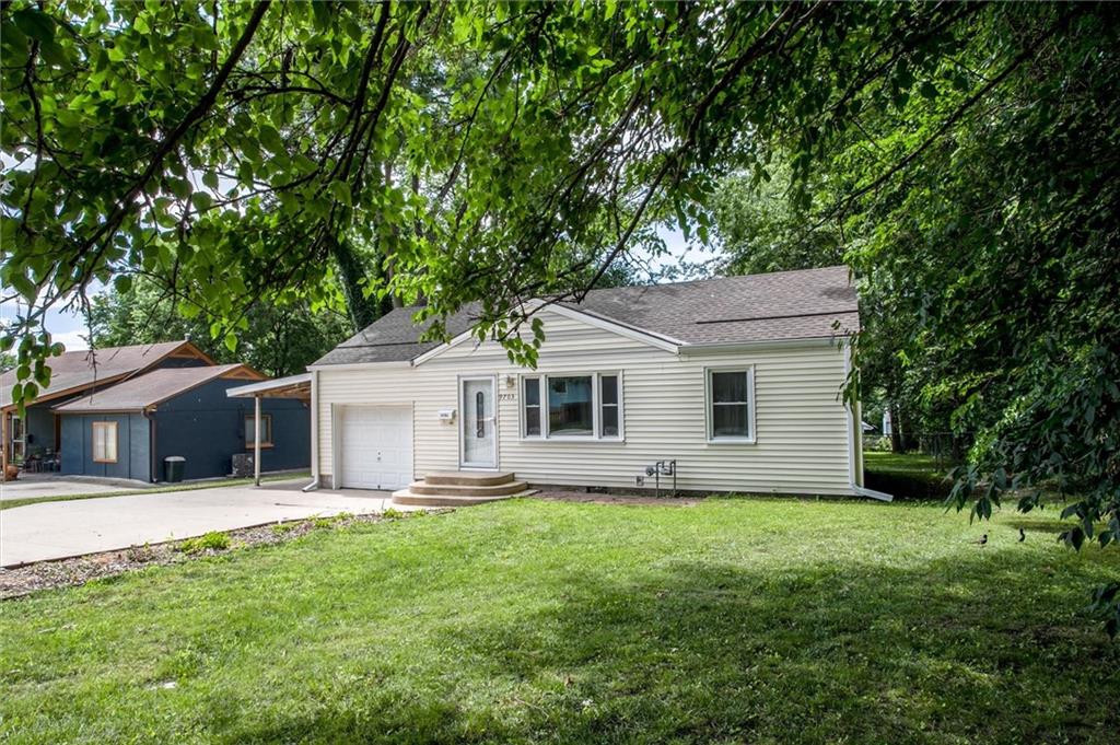 Photo of 9705 E 66 Street Raytown MO 64133