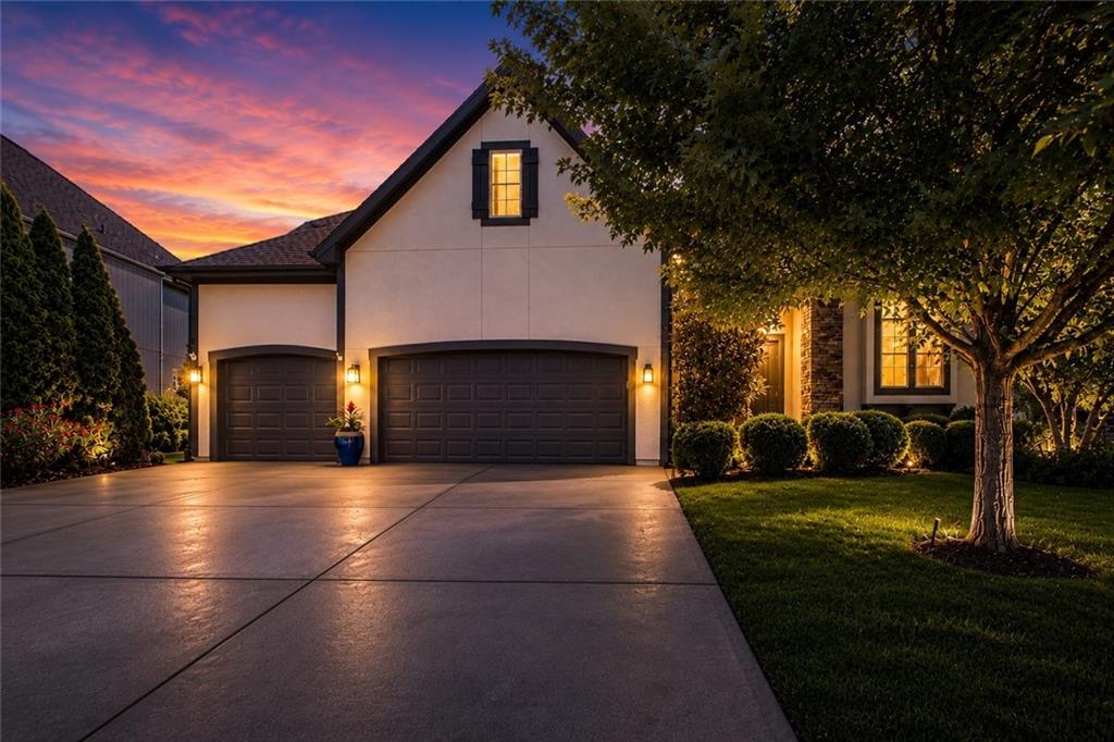 Photo of 8736 W 157th Street Overland Park KS 66221