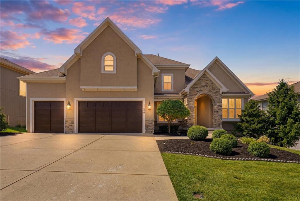 Photo of 11609 W 158th Street Overland Park KS 66221