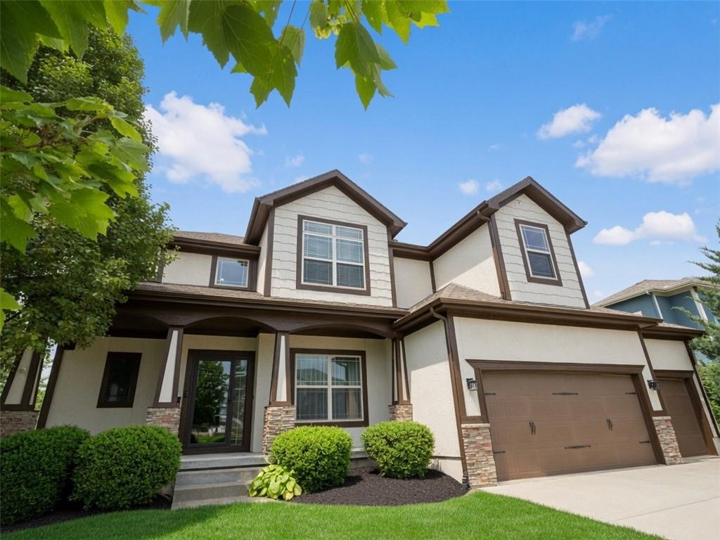 Photo of 508 SW Lake Side Drive Lee's Summit MO 64064